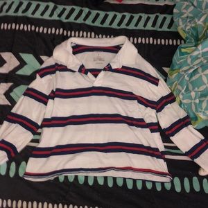 A long sleeve shirt